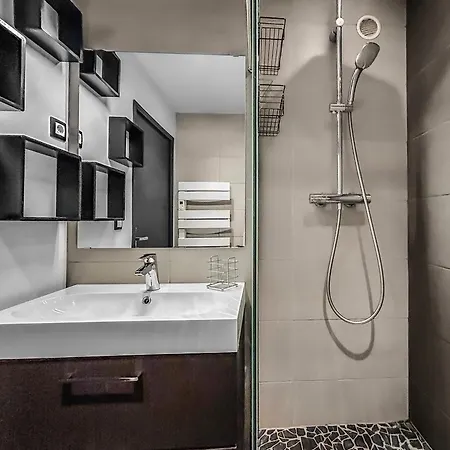 Proche Centre Apartment